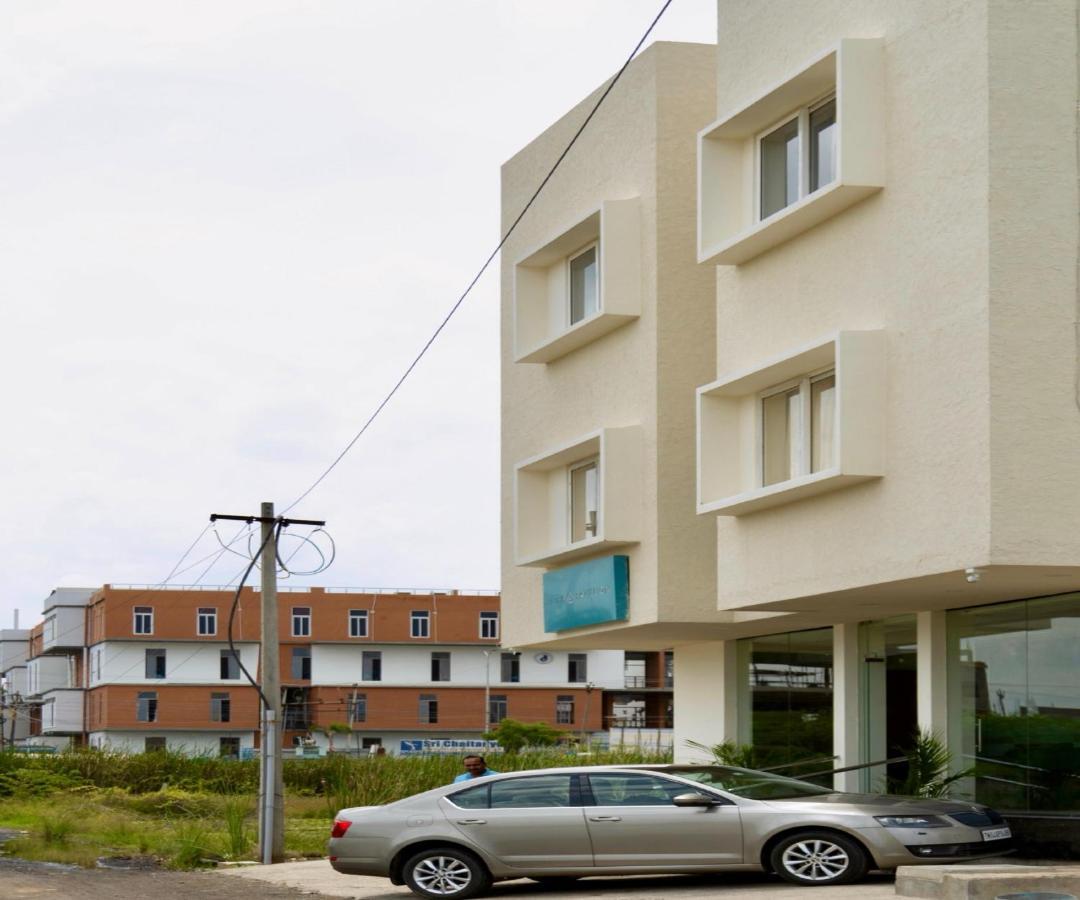 Flora Pavillion Near Global Hospital Perumbakkam Chennai Exterior photo