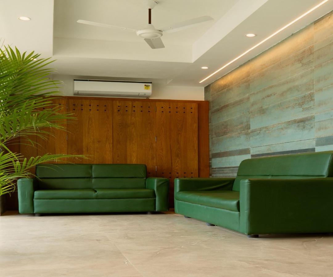 Flora Pavillion Near Global Hospital Perumbakkam Chennai Exterior photo